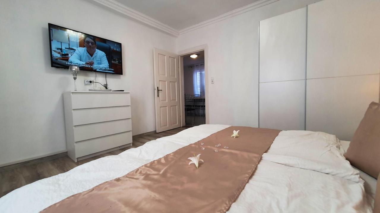 Villa Napsugar Balatonlelle Eksteriør bilde
