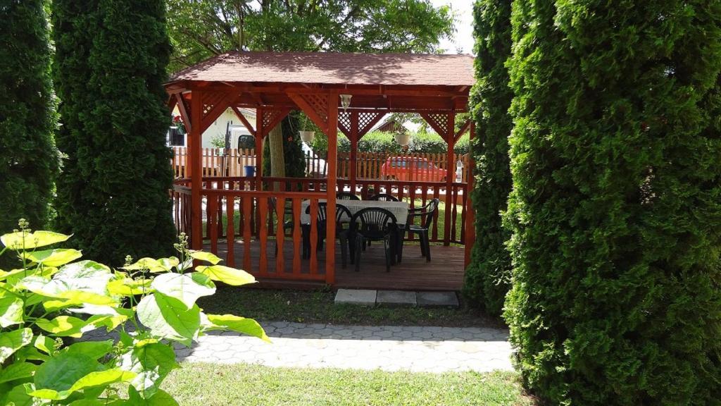 Villa Napsugar Balatonlelle Eksteriør bilde